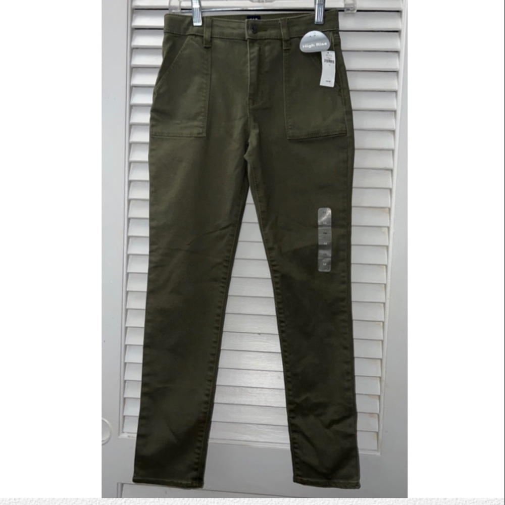 GAP Girl’s Stretch High rise Jeggings Size 14 Olive 
NWT brand new never worn